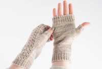 Knitted_Lace_Mitts
