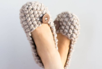 Knitted_Seed_Stitch_Slippers